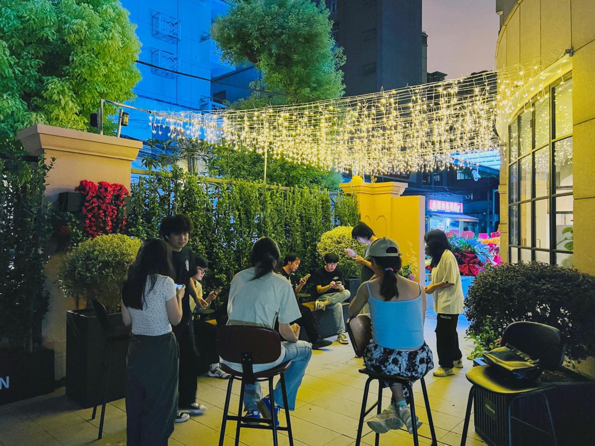Dayin Garden Hotel -Near People'S Square & Nanjing Road-Large Social Area -Bar -Cafe -Gym -Free Laundry Luggage Storage -24H Front Desk-English Service Shanghai Eksteriør bilde