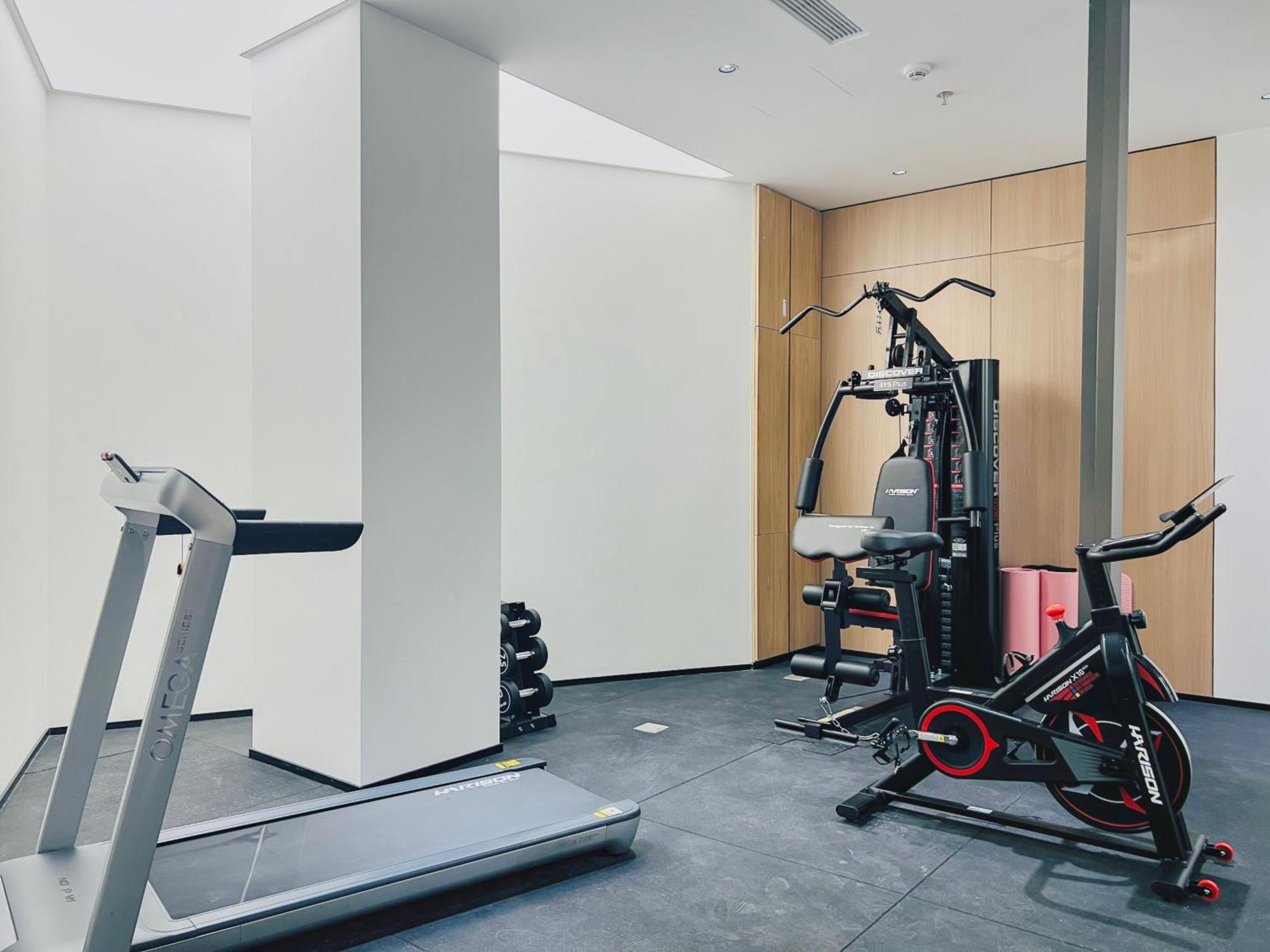 Dayin Garden Hotel -Near People'S Square & Nanjing Road-Large Social Area -Bar -Cafe -Gym -Free Laundry Luggage Storage -24H Front Desk-English Service Shanghai Eksteriør bilde