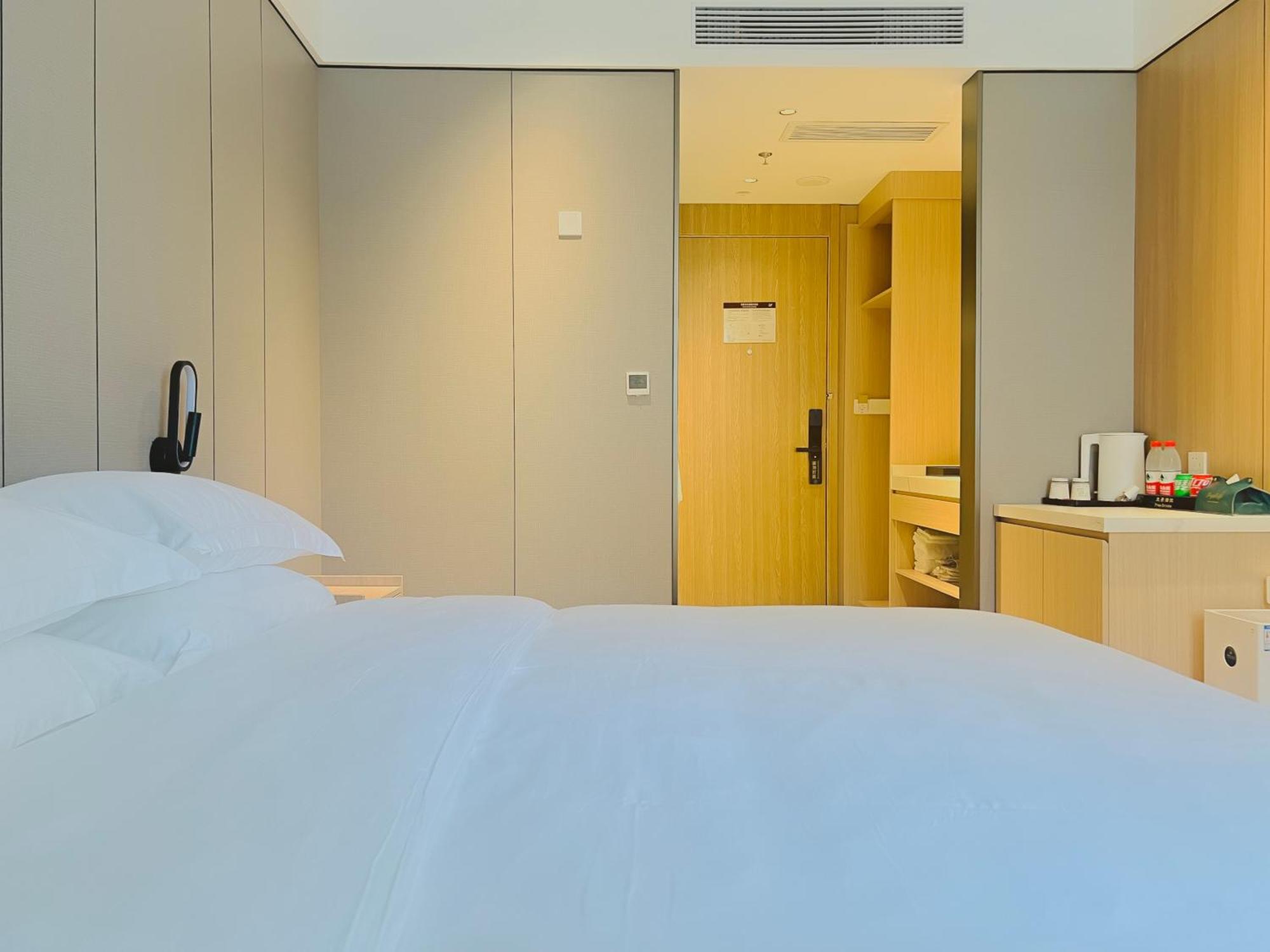Dayin Garden Hotel -Near People'S Square & Nanjing Road-Large Social Area -Bar -Cafe -Gym -Free Laundry Luggage Storage -24H Front Desk-English Service Shanghai Eksteriør bilde
