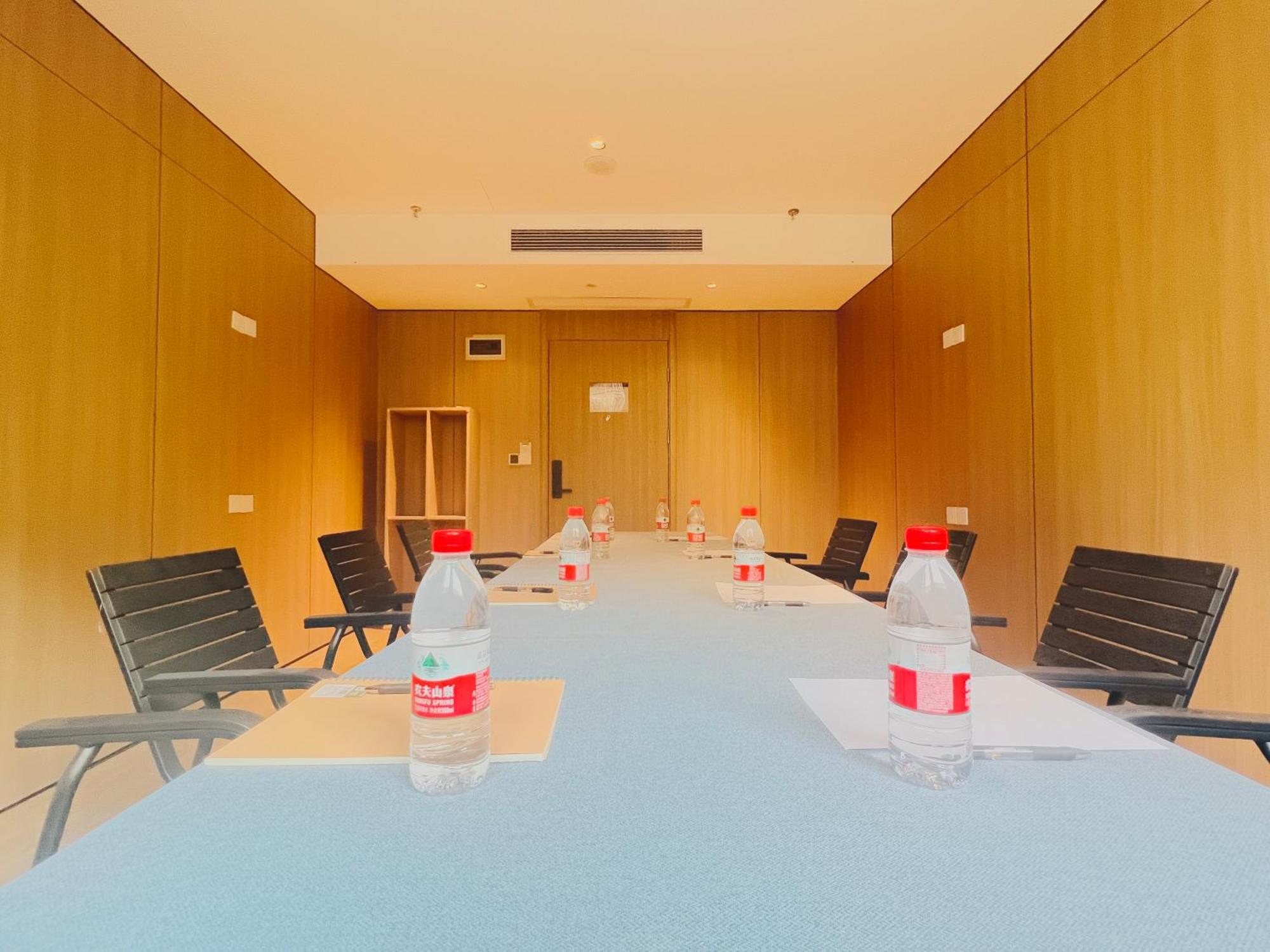 Dayin Garden Hotel -Near People'S Square & Nanjing Road-Large Social Area -Bar -Cafe -Gym -Free Laundry Luggage Storage -24H Front Desk-English Service Shanghai Eksteriør bilde