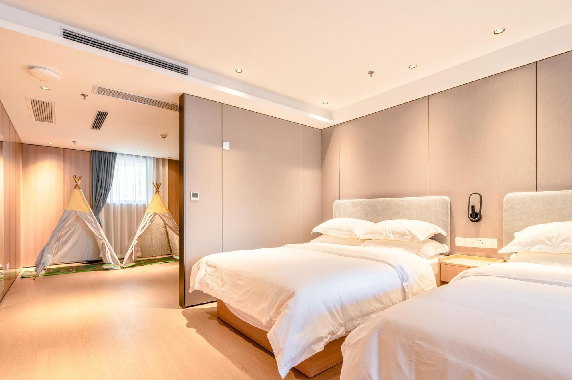 Dayin Garden Hotel -Near People'S Square & Nanjing Road-Large Social Area -Bar -Cafe -Gym -Free Laundry Luggage Storage -24H Front Desk-English Service Shanghai Eksteriør bilde